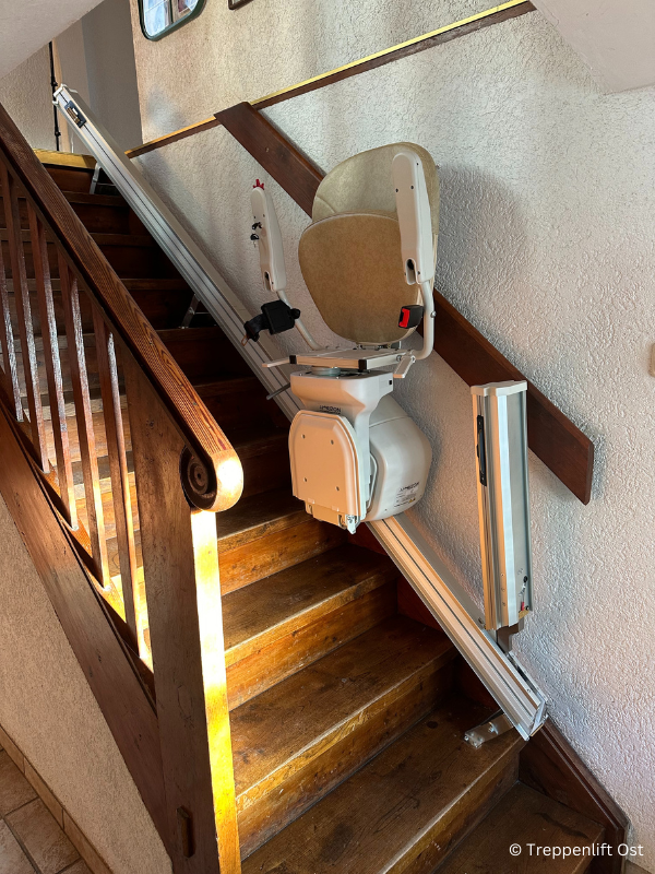 treppenlift-kaufen-anbieter-sachsen-bautzen-dresden-montage-service